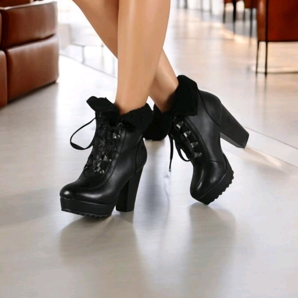 Rouge Womens Black Shacked Club Ankle Boots Lug Sole Platform sz 9 HUXLEY-20L